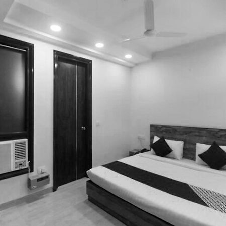 Super Hotel O Comfort Residency Near Artemis Hospital Gurgaon Extérieur photo