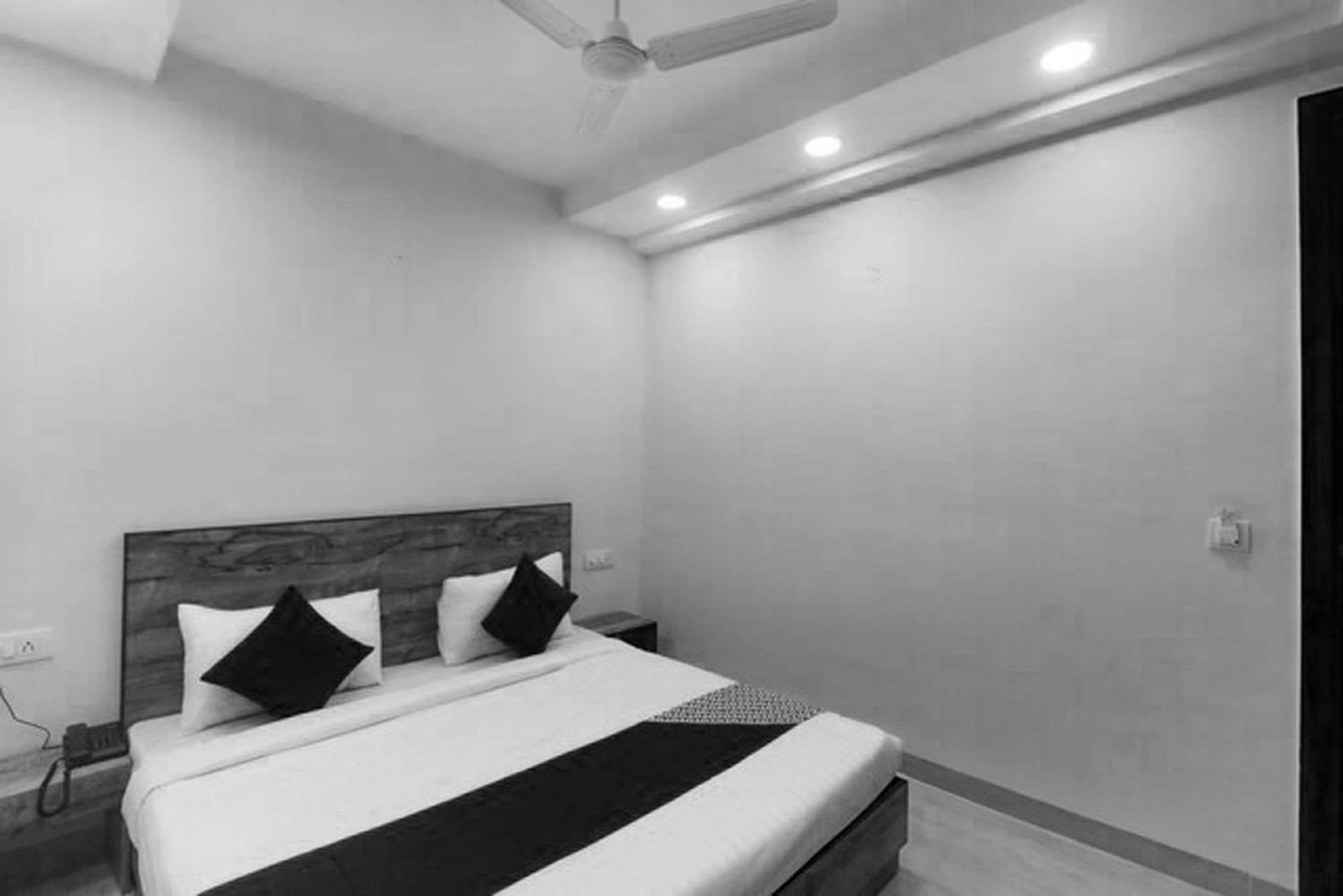 Super Hotel O Comfort Residency Near Artemis Hospital Gurgaon Extérieur photo