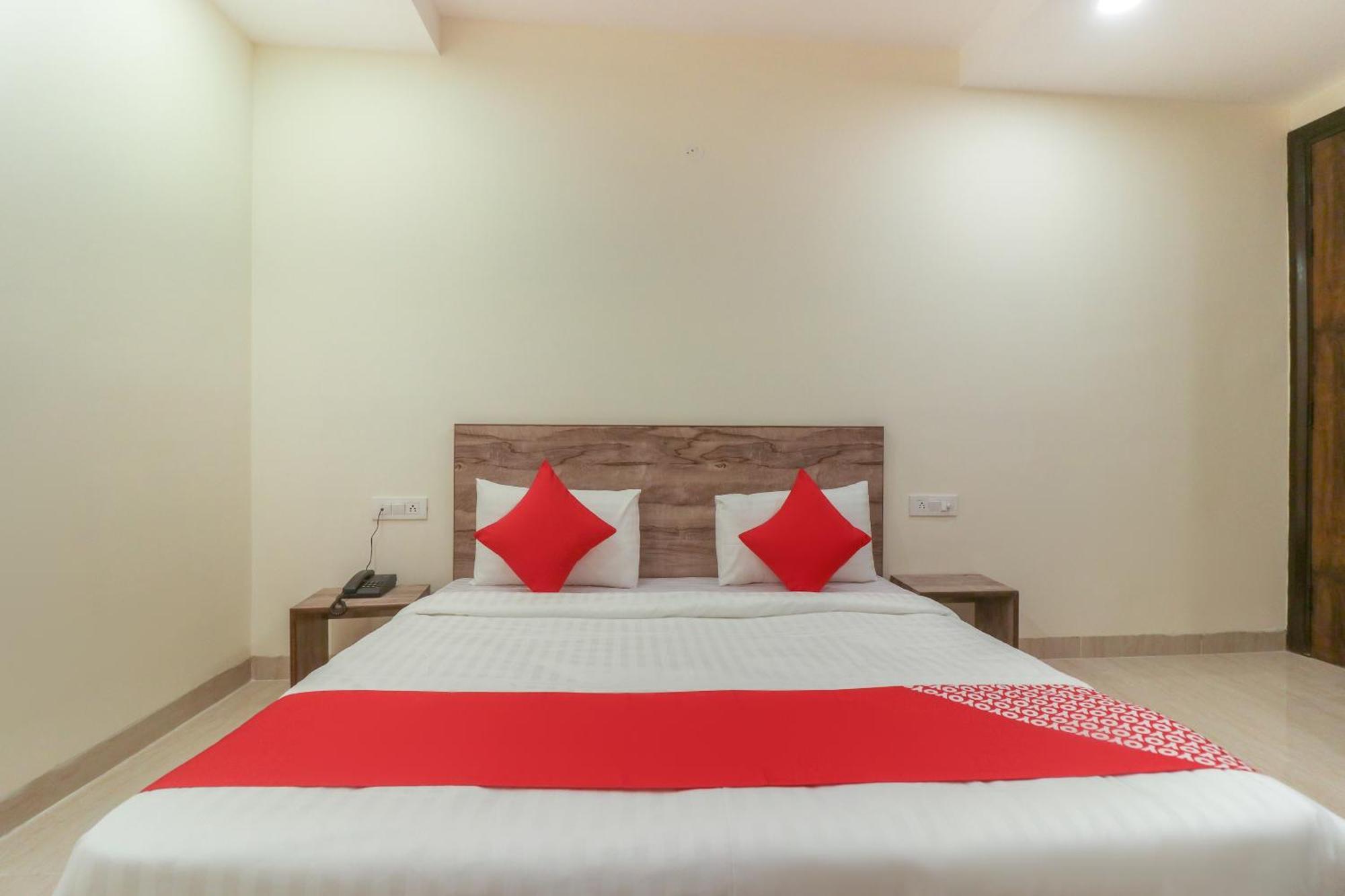 Super Hotel O Comfort Residency Near Artemis Hospital Gurgaon Extérieur photo