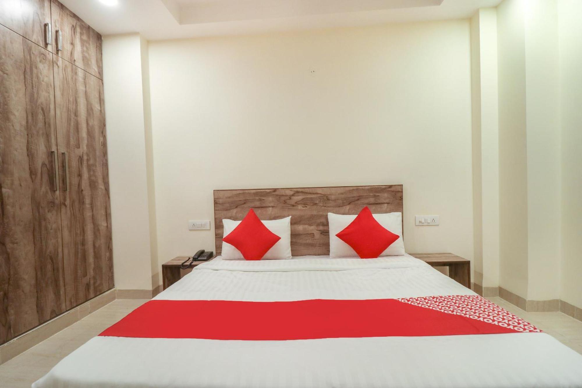 Super Hotel O Comfort Residency Near Artemis Hospital Gurgaon Extérieur photo